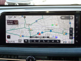 【ナビ】メーカーSDナビ付きです。目的地を設定すれば初めての場所でも簡単に行くことができます。もちろん音楽だって聴けちゃいます♪