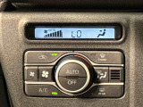 車内空調は&rdquo;AUTOエアコン&rdquo;にお任せ。運転に集中出来ますよ!