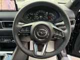 手になじむフィット感で運転も快適