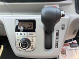 とてもきれいなシフトレバーです。ぜひ一度、お客様の目で確認してください。