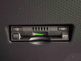 ETCカードを挿入することで高速道路を利用する際の支払いがキャッシュレスになったり、ETCスマートインターチェンジが利用できたり、とても便利なアイテムです!