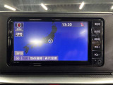 ディスプレイオーディオやカーナビは、現代のドライブにおいて欠かせない装備のひとつです。初めての場所でも迷いにくく、快適なルート案内で運転をサポートします。移動中のエンターテインメント性も高まります。