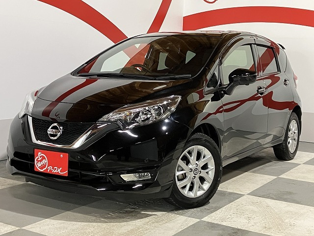 ノート 1.2 X FOUR スマートセーフティエディション ブラックアロー 4WD