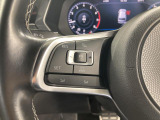 ◆クルーズコントロールにレーダーセンサーを組み合わせ、先行車を測定し設定されたスピードを上限に自動で加減速を行います。一定の車間距離を維持することで、長距離走行でのドライバーの疲労を低減させます。