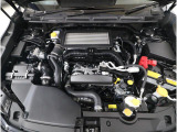 ■スバルと言えば水平対向エンジン。車体の低い位置に搭載されているので、万一の衝突時には、エンジンルームの下へ潜り込み、室内の乗員の被害軽減に貢献致します。