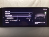 フォワードセンシングカメラで認識した交通標識をアクティブドライビングディスプレイに表示し、交通標識の見落とし防止を図り、安全運転を支援します。
