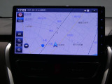 【見やすい大画面ナビ】10インチの大きな画面で初めて行く場所への案内もスムーズ。道に迷う心配が減り休日のレジャーや日々のドライブも快適にお楽しみいただけます。