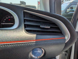 運転席のエアコン吹き出し口です。