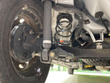 お車を安心してお乗りいただく為には、足回りの定期点検が欠かせません。サービスサポート(有償保証)では無料点検もご提供しており、安心のカーライフをお過ごしいただけるサポート体制が整っています。