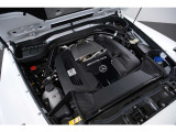 4.0L V型8気筒DOHCツインターボ+モーター、エンジン:585ps/86.7kgm モーター:20ps/21.2kgm、全長&times;全幅&times;全高mm 4690&times;1985&times;1985mm、車両重量2570kg