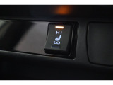 シートヒーター装備付き車!!座席に埋め込まれた電熱線によりシートを暖めることが出来る装備で、温められたシートは、寒い冬には最適です!!