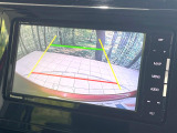 【バックカメラ】駐車時に後方がリアルタイム映像で確認できます。大型商業施設や立体駐車場での駐車時や、夜間のバック時に大活躍!運転スキルに関わらず、今や必須となった装備のひとつです!