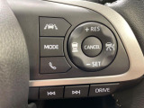 【アダプティブクルーズコントロール】高速道路での長距離走行が楽に!!自動で速度を保つクルーズコントロールが、衝突軽減システムと連携し、前方の車両を感知して車間を保つように速度調節してくれます!!