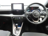 ぜひ展示車の運転席に座ってみてください。