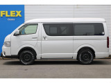 【新車/新型】ハイエースワゴンGLガソリン4WD内装架装familiar