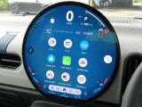 Apple CarPlayやAndroid Autoなど様々なアプリケーションがインストールされています!