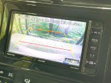 【バックカメラ】駐車時に後方がリアルタイム映像で確認できます。大型商業施設や立体駐車場での駐車時や、夜間のバック時に大活躍!運転スキルに関わらず、今や必須となった装備のひとつです!