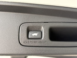 パワーテールゲートでワンタッチでの操作が可能です