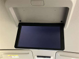 後席大型天吊モニター付きです。後付けも出来る場合がありますが、最初からついているこの物件はうれしいですね。