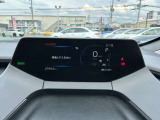 スッキリしたデザインのメーターは運転時の視線移動が少なくて済むので、安全性にも一役かってくれます。