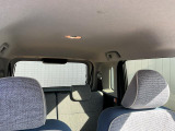 室内に特に気になる使用感はありません。ハンドルの指のかかるところも良好です♪