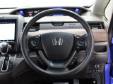 【運転席まわり】Honda独自の設計思想に基づき、自然に手を伸ばした先に操作したいものがあるようレイアウトを追求 !