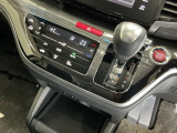 発進時から滑らかに加速する無段階変速のCVTはストップ&ゴーの多い街の中も快適です