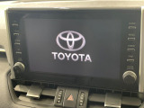 【純正9型ナビ】人気の純正ナビを装備。オーディオ機能も充実しており、Bluetooth接続すればお持ちのスマホやMP3プレイヤーの音楽を再生可能!毎日の運転がさらに楽しくなります!!