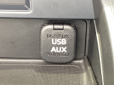 USB端子&AUX端子付き!