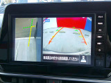 【アラウンドビューモニター】空から見下ろした映像がナビ画面にて確認可能です。駐車もラクラクですよ♪