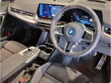 ☆センターパネルを運転席側に僅かに傾けたBMW独特のインパネ☆【駆け抜ける歓び】はここからもスタートしております☆