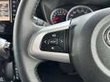 【ステアリングスイッチ】運転中、前方から目線をそらすことなく、オーディオ等の操作が可能な便利機能!安心&快適なドライブを演出してくれます。
