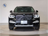 ☆BMWの代名詞とも言える【キドニーグリル】一目見ただけでBMW車であると認識できる確固たるアイコンとして存在感を放ちます☆