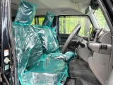 運転席シート廻りは使用感も少なく、良好な状態となっています。丁寧に使われていたことがよくわかりますね。