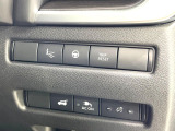 【パワーバックドア】スマートキーや運転席のボタンを押すだけでリアゲートが自動で開閉します!荷物を持っている時や、高い位置にあるバックドアを閉める際に便利な機能です♪
