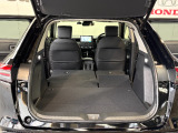後列を収納すれば大型トランクに早変わり!段差も出来ず荷物の積み込みもラクラク♪