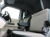 全車、弊社専門スタッフによる内外装クリーニングを実施しております。綺麗な状態でご納車いたします。