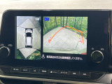 【アラウンドビューモニター】専用のカメラにより、上から見下ろしたような視点で360度クルマの周囲を確認することができます☆死角部分も確認しやすく、狭い場所での切り返しや駐車もスムーズに行えます。