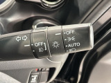 便利なオートライト付です。