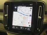 【9インチタッチスクリーン純正HDDナビ】「Apple Car Play」「Android Auto」対応のボルボ先進ナビゲーション「SENSUS」。最新地図データへ無料更新してお渡しします。