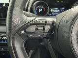 ステアリングスイッチ装備!運転しながら手元でオーディオの操作などができます。