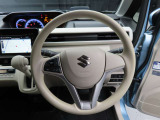 運転席にお座りになった際のイメージです。視界やシートの座り心地にポジション、各装備へのアクセスのしやすさ等、実際に触れてお確かめください。