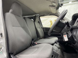 見通しのよいすっきりとした視界で、誰でも運転しやすいです。運転のしやすさは疲れにくさにも繋がりますよ♪