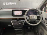 前席内装の全体像です。是非実車をご覧にお越し頂き実際にお座りください。