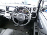 【運転席】運転席周りの画像です。プロの手で隅々までクリーニングしています。ご来店いただき実際に見てみてくださいね☆
