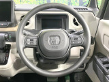 【ステアリングスイッチ】運転中、前方から目線をそらすことなく、オーディオ等の操作が可能な便利機能!安心&快適なドライブを演出してくれます♪