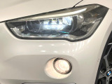 ●LEDヘッドライト:夜間走行時も良好な視界を確保し安心して運転できる高輝度LEDヘッドライトを装備!点灯速度が早く、消費電力も抑えられています。