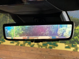 【デジタルインナーミラー】後席の大きな荷物や同乗者で後方が確認しづらい時でも安心!カメラが撮影した車両後方の映像をルームミラー内に表示。クリアな視界で状況の確認が可能です!