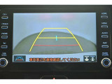 バックガイドモニターで、後方を確認しながら安心して駐車することができます。運転初心者も熟練者も必須の機能ですよ!