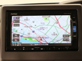 【純正ナビゲーション】使いやすいナビ操作にオーディオ機能も充実!Bluetooth接続で運転中のハンズフリー電話や好みの音楽を車内に流す事が出来ます。ラインナップや車種に応じて豊富な機能が使用可能♪